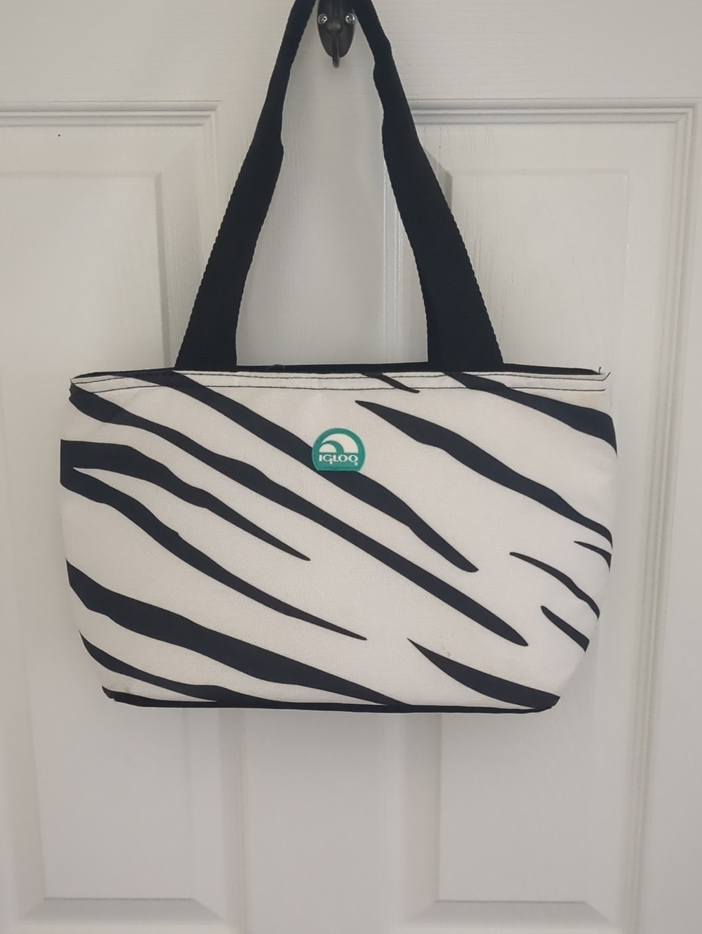 Igloo Black & White Zebra-Stripe Insulated Tote